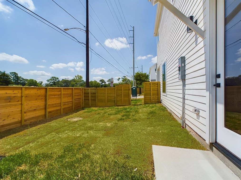 6323 Wheatley St, Houston TX  77091-3128 exterior