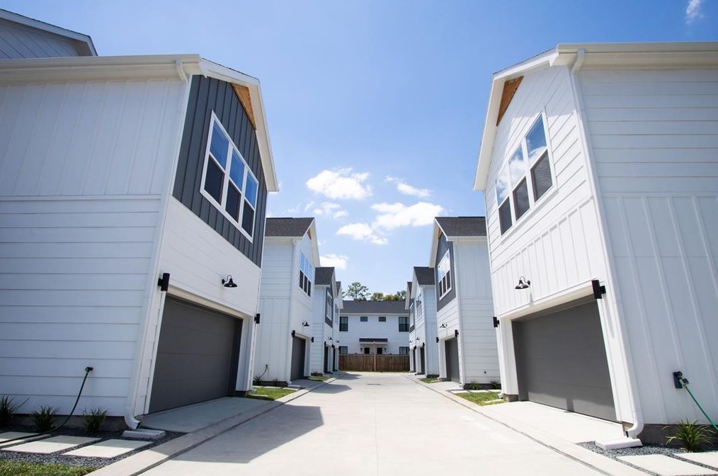 6323 Wheatley St, Houston, TX 77091-3126