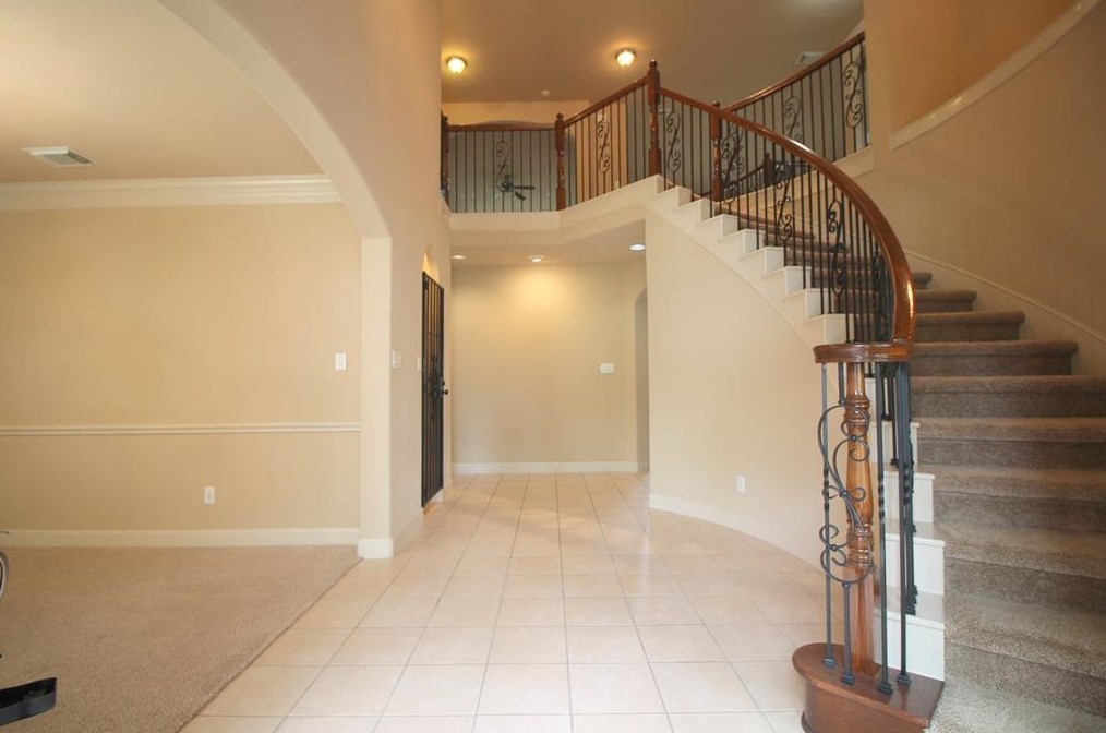 5223 Emerald Trace Ct, Sugar Land, TX 77479
