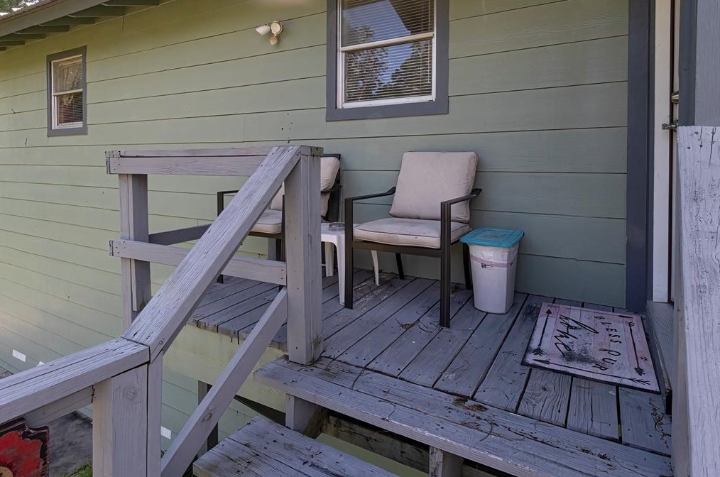 208 Angus, Onalaska, TX 77360-7343