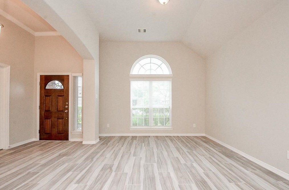 5336 Heath River Ln, Sugar Land, TX 77479
