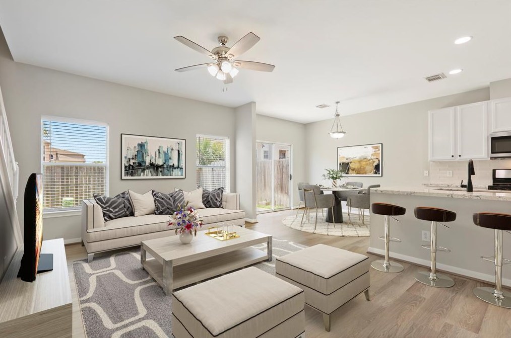 8315 Greys Ln, Houston, TX 77095-5241