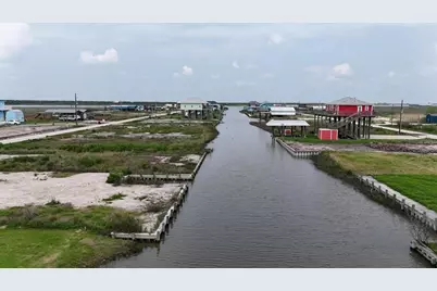 1400 Van Sant, Gilchrist, TX 77617 - Photo 14