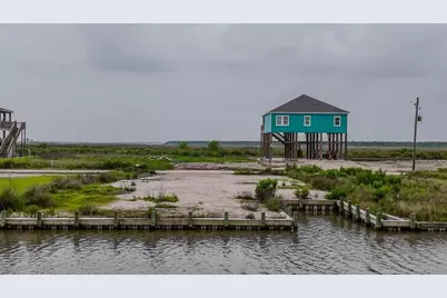 1400 Van Sant, Gilchrist, TX 77617 - Photo 10