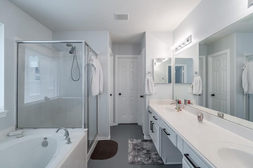 6722 Mahan Wood Dr, Humble TX 77346-3363 exterior