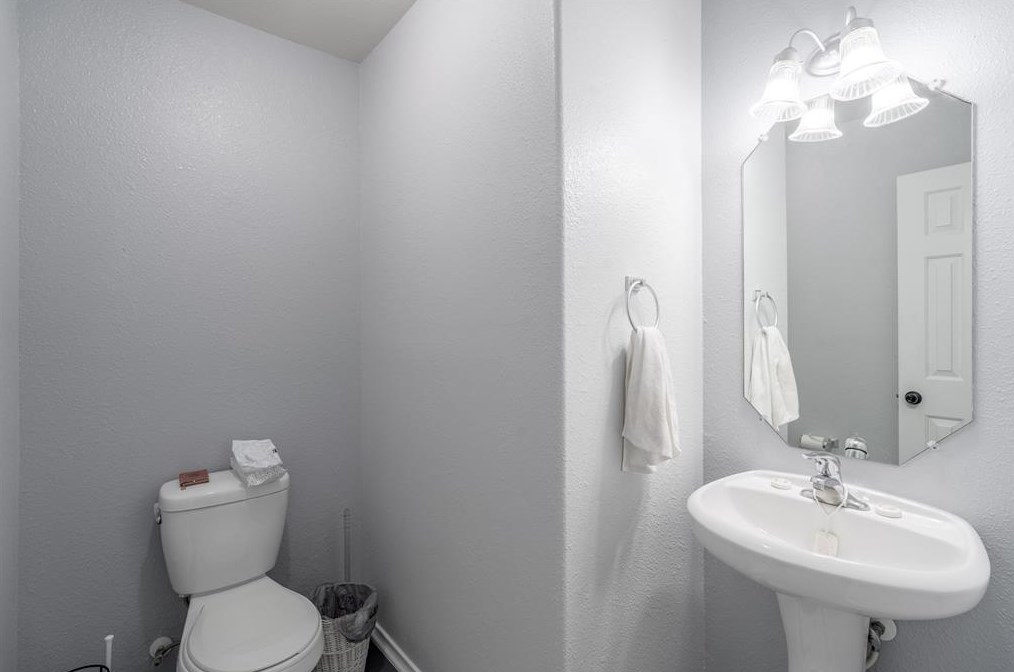 6722 Mahan Wood Dr, Humble TX 77346-3363 exterior