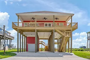 1103 Mabry St, Gilchrist, TX 77617 - Photo 6