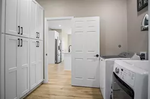 1103 Mabry St, Gilchrist, TX 77617 - Photo 36