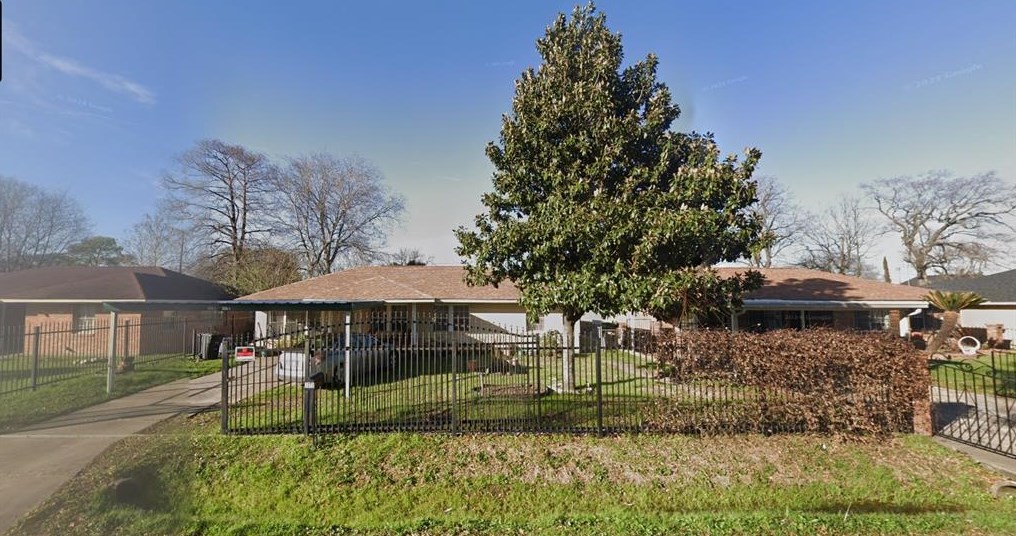 137 Rocky Creek Rd, Houston, TX 77076-2015