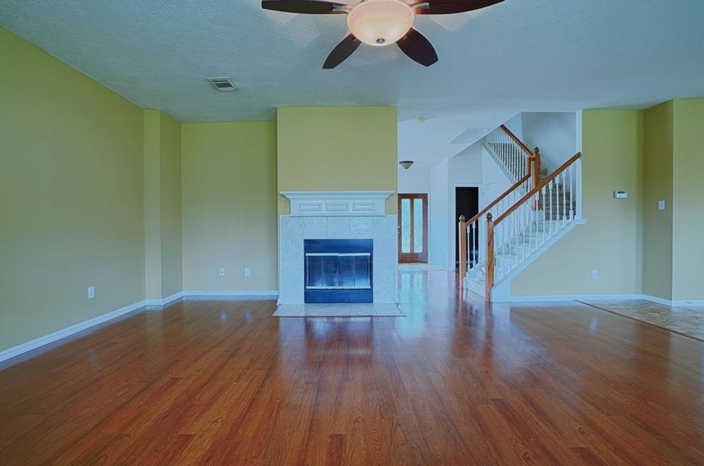 2523 Willow Springs Ln, Sugar Land TX  77479-8848 exterior
