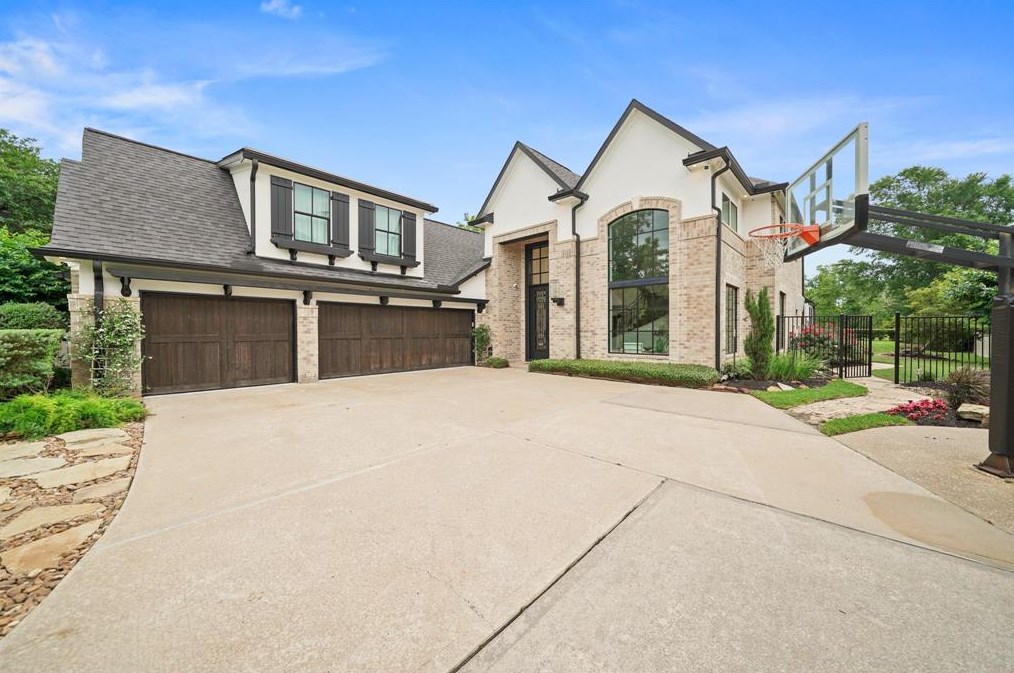 2907 Waters Lake Ln, Missouri City, TX 77459-6702