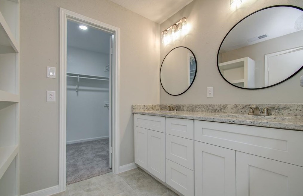 8903 Abbeydale Dr, Houston TX  77031-3002 exterior