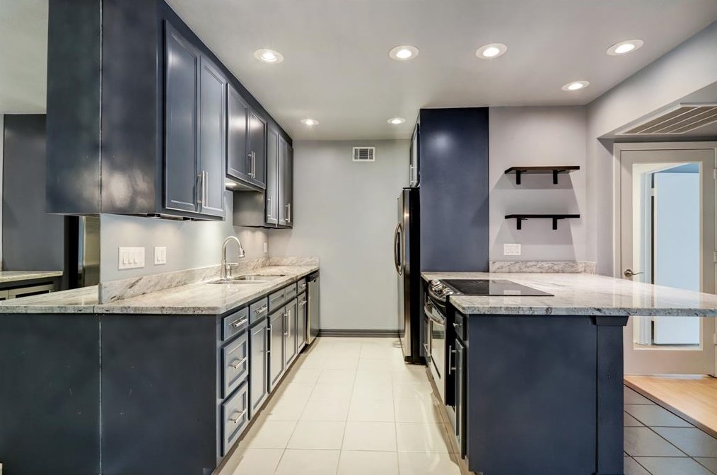 2234 S Piney Point Rd Apt 209, Houston, TX 77063