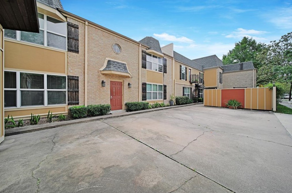 1815 Commonwealth St, Houston, TX 77006-1000