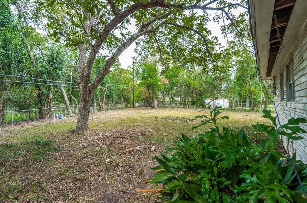 3215 Soway, Houston TX 77080-3519 exterior