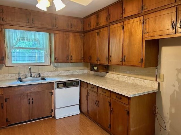 113 Persimmon Ln, Richwood TX  77566-4633 exterior