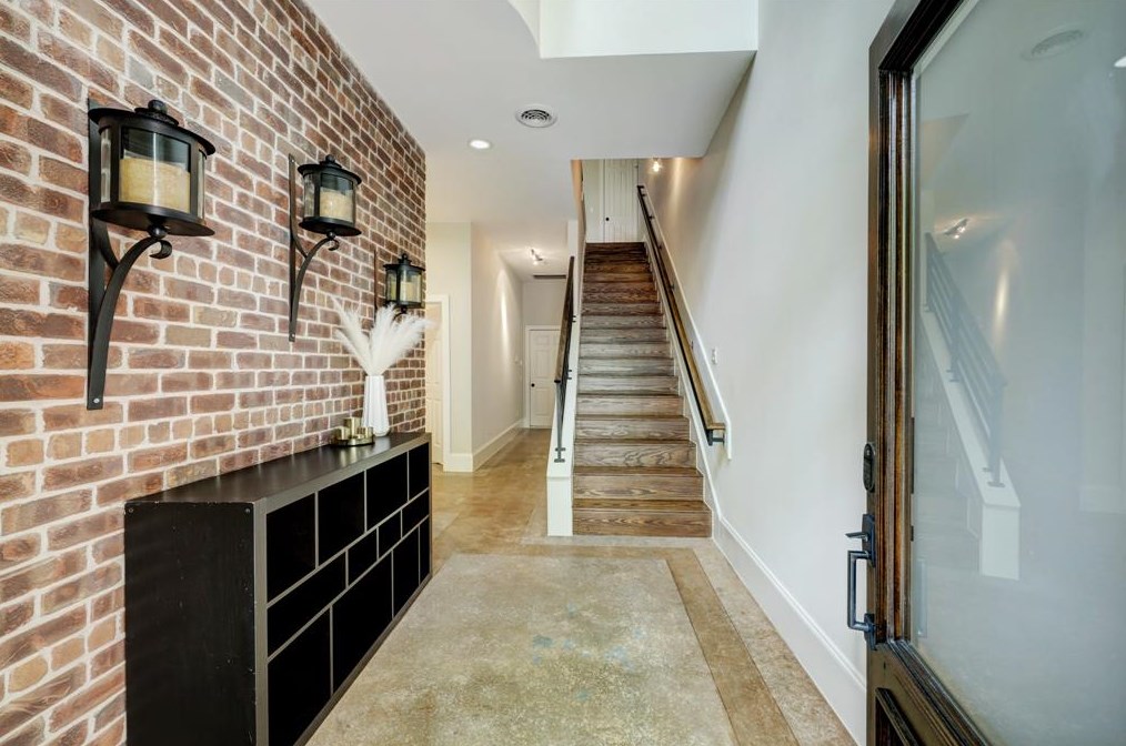 517 E 11th St, Houston, TX 77008