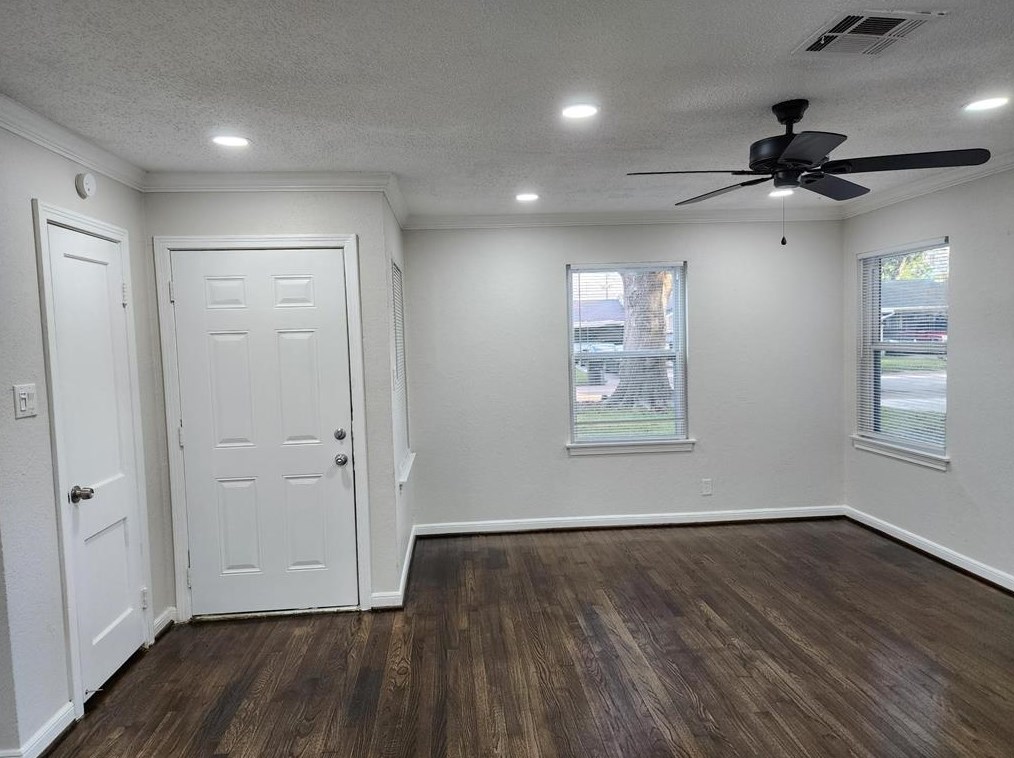 7419 Jalna St, Houston, TX 77055