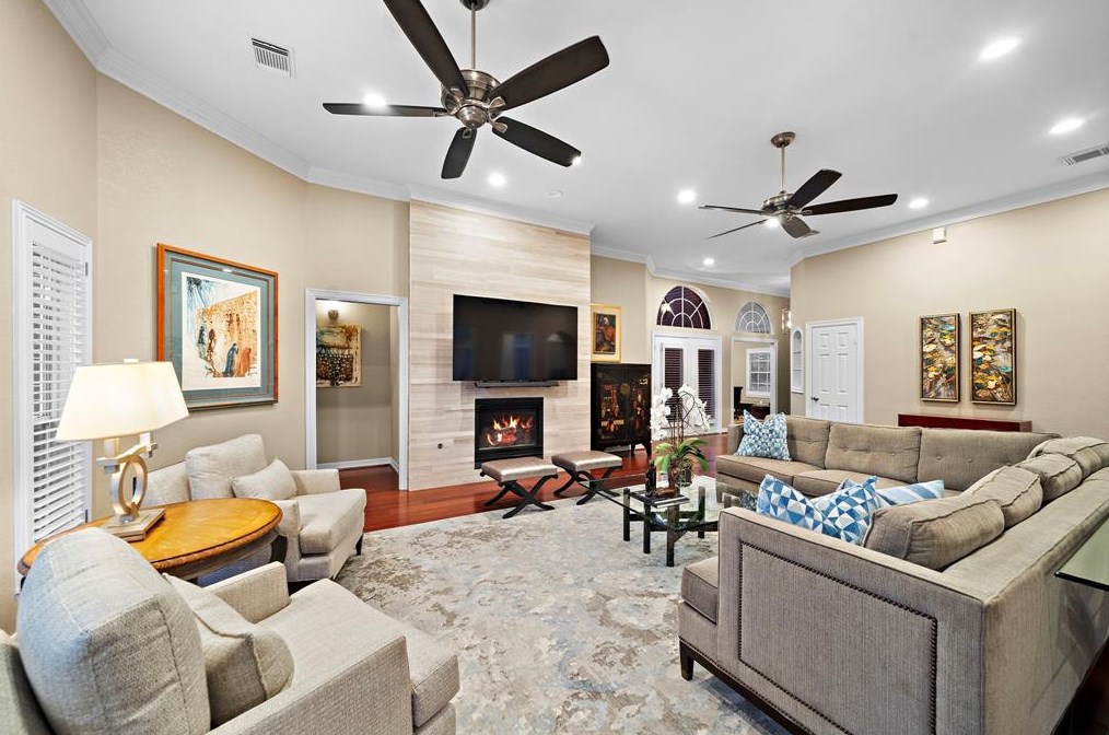 4611 Golden Pond Ct, Sugar Land, TX 77479-3085