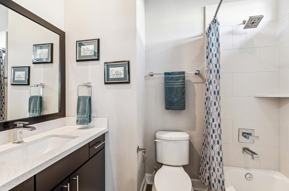 1513 Elgin St, Houston TX  77004-2836 exterior