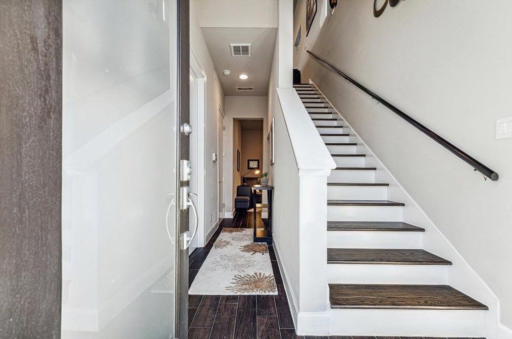 1513 Elgin St, Houston TX  77004-2836 exterior