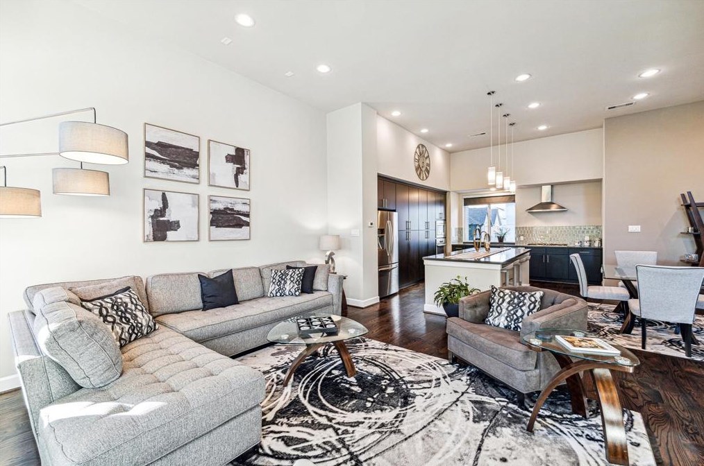 1513 Elgin St, Houston TX  77004-2836 exterior