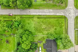 10102 Porto Rico Rd, Houston, TX 77041 - Photo 1