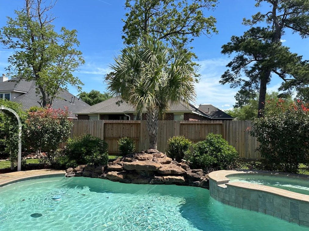 25710 Serene Spring Ln, Spring, TX 77373-8464
