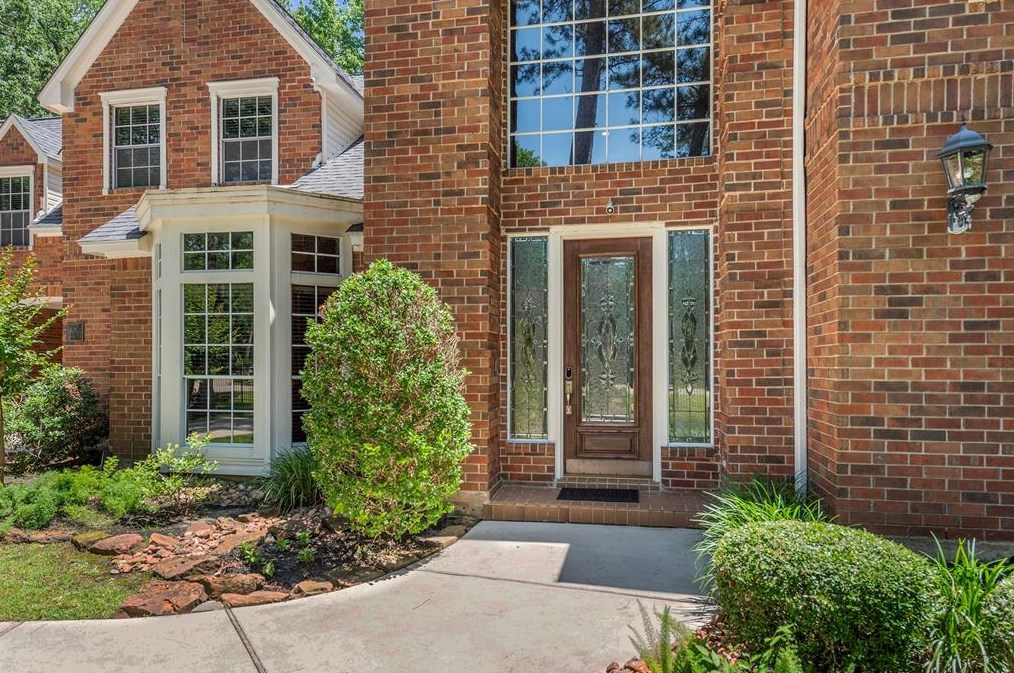 27 Misty Grove Cir, Spring TX  77380-2668 exterior