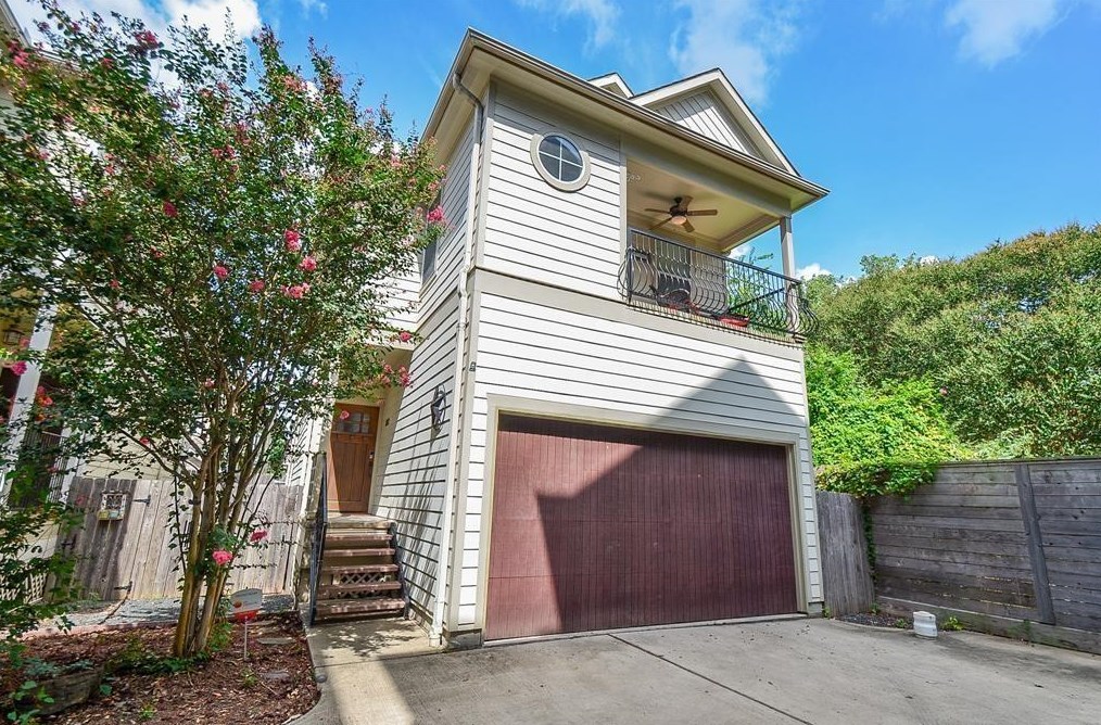 1013 W 16th St, Houston, TX 77008