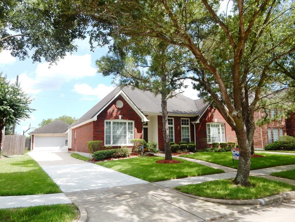 16611 Colony Terrace Dr, Sugar Land TX  77479-3231 exterior