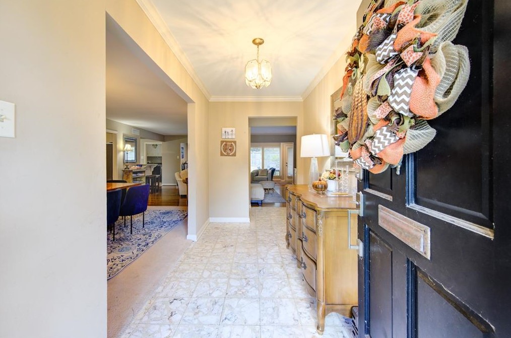 13634 Pinerock Ln, Houston, TX 77079-5914