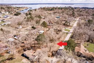 383 Autumn Ln, Livingston, TX 77351 - Photo 1
