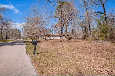 383 Autumn Lane, Livingston, TX 77351 - Photo 4