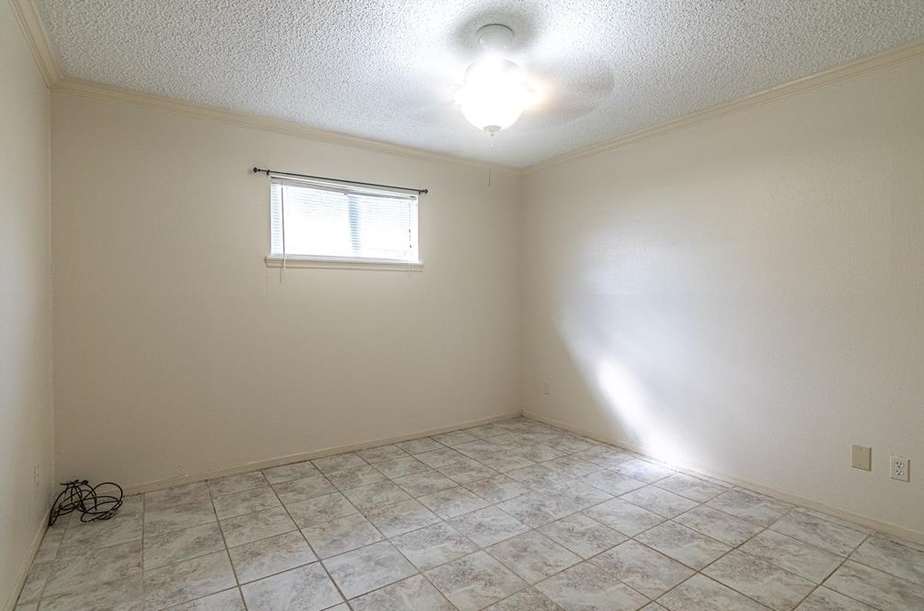 1506 Lange Lake Rd, Brenham, TX 77833