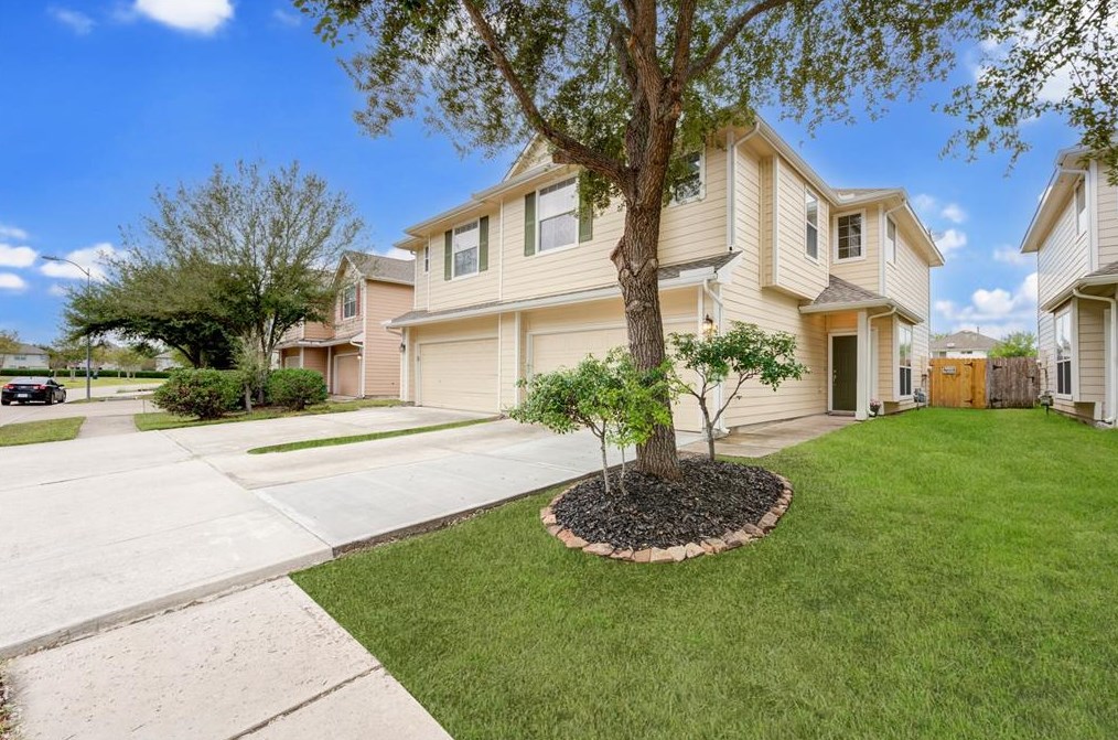 3421 Victorian Manor Ln, Houston, TX 77047