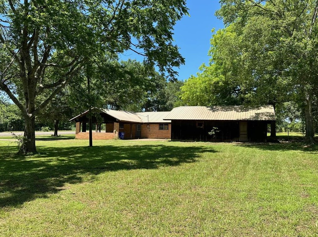 2496 Us Hwy 287 N, Mapleton, TX 75835