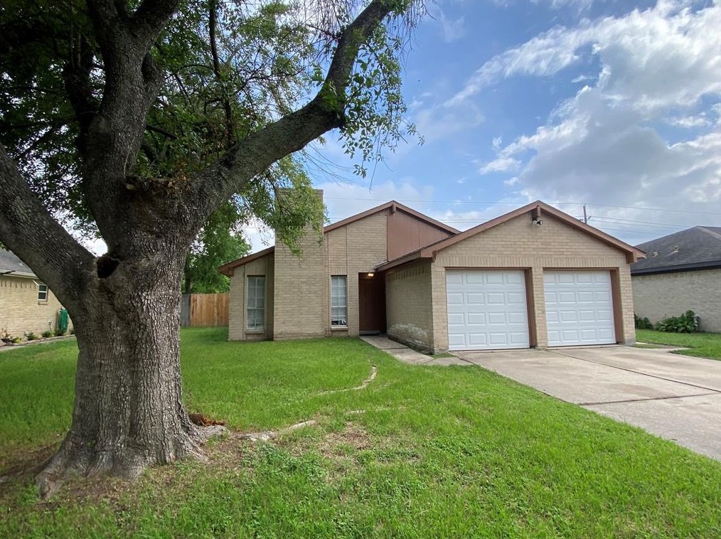 6706 Northleaf Dr, Houston, TX 77086