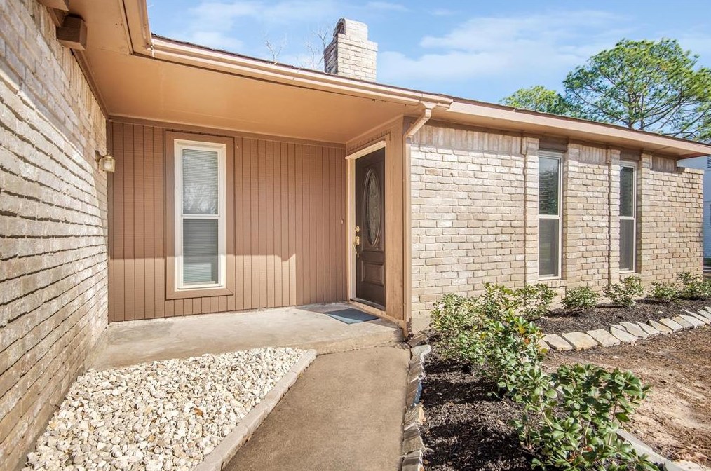 11655 Sagewind Dr, Houston, TX 77089