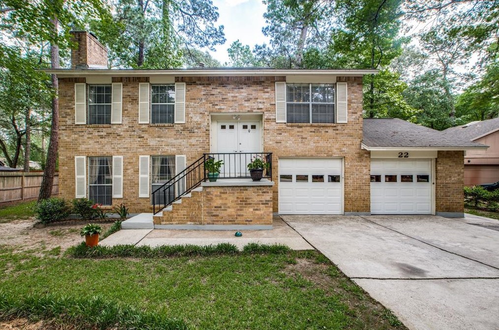 22 Maple Branch St, Spring, TX 77380-1820