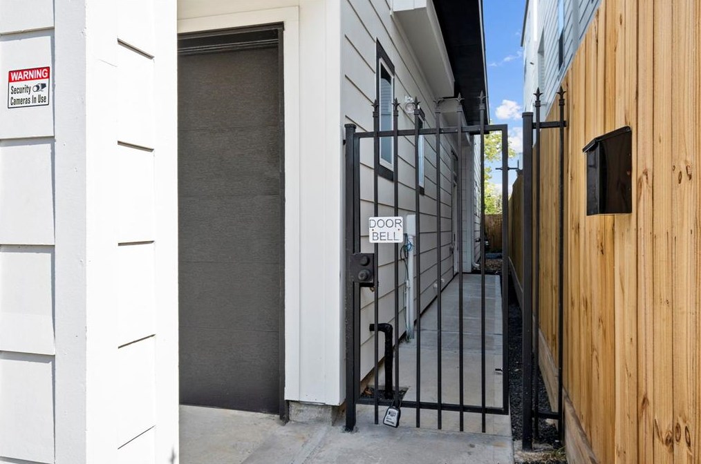 2615 Drew St, Houston, TX 77004