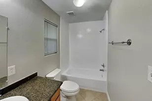 18481 Sunrise Oaks Ct, Montgomery, TX 77316 - Photo 2