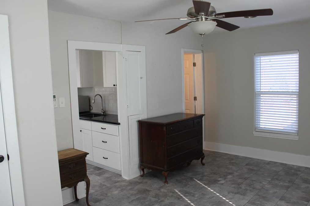 1611 Wentworth St #1, Houston, TX 77004