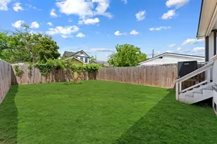 1215 E 34th St, Houston, TX 77022 - Photo 30