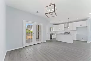 1215 E 34th St, Houston, TX 77022 - Photo 14