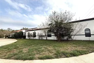 7110 W Mockingbird Ln, Pearland, TX 77584 - Photo 1