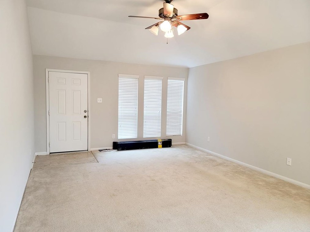 2106 Bishop Hollow Ln, Richmond, TX 77471
