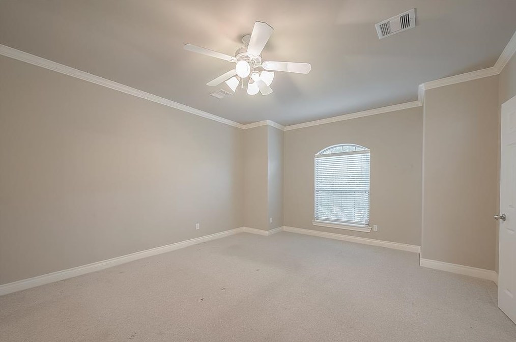 9113 Creekstone Lk Dr, Houston TX  77054-1029 exterior