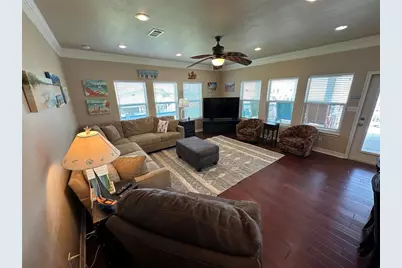 2108 Mills, Crystal Beach, TX 77650 - Photo 22