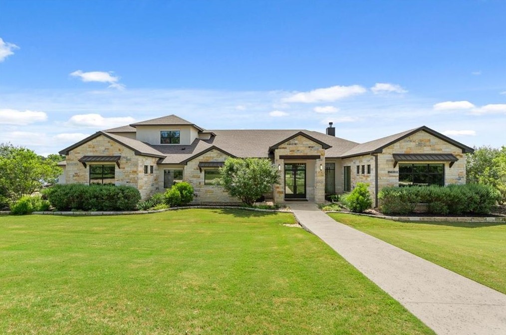 1304 Overlook Ridge Dr, Morgans Point, TX 76513-6514